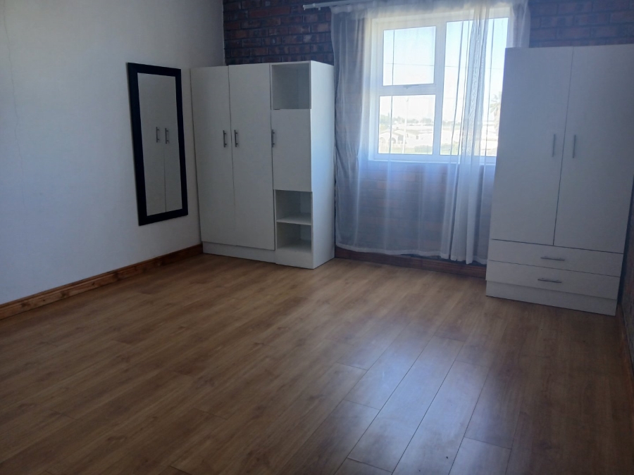 To Let  Bedroom Property for Rent in Ravensmead Western Cape